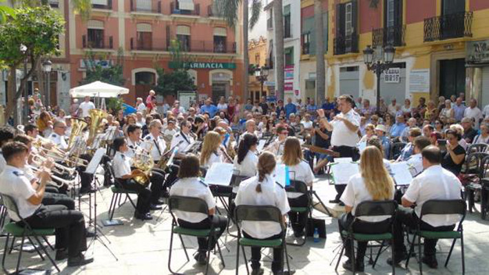 La Escuela Municipal de Música y Danza y la Banda Municipal de Música de Almuñécar inauguran el nuevo curso este sábado en la plaza de la Constitución